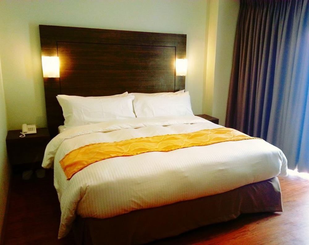 Vista Real Hotel Tagaytay City Eksteriør bilde