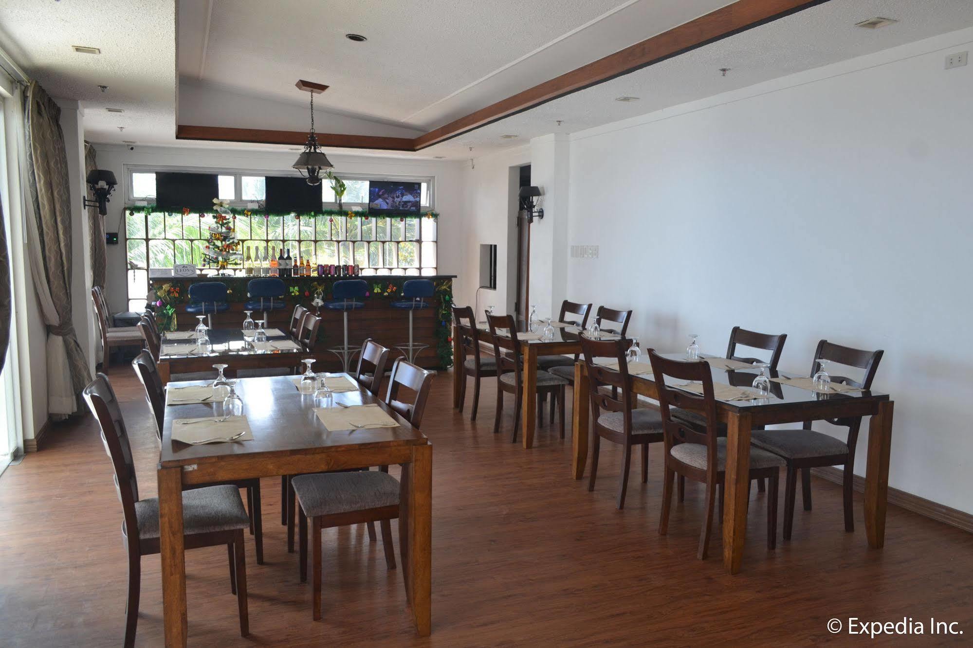 Vista Real Hotel Tagaytay City Eksteriør bilde