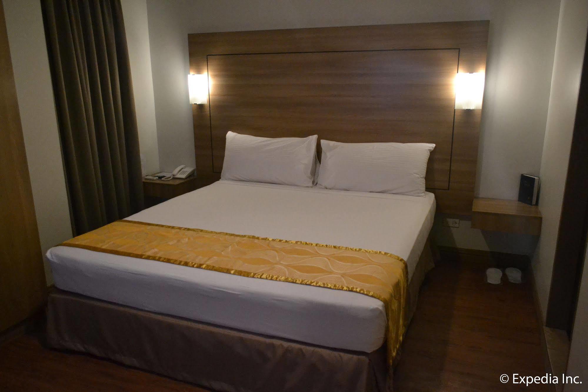 Vista Real Hotel Tagaytay City Eksteriør bilde