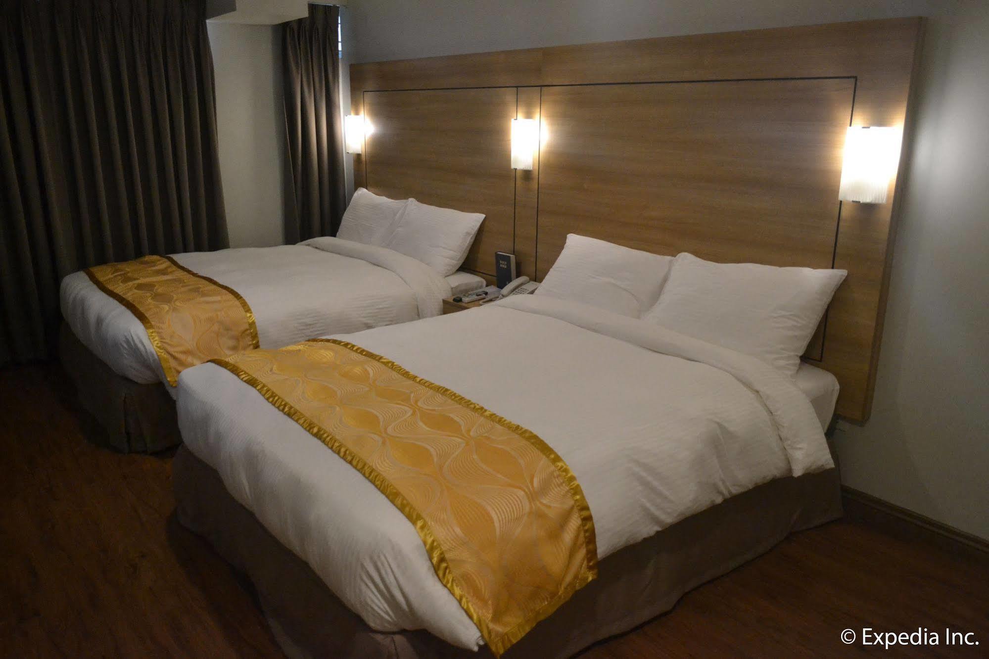 Vista Real Hotel Tagaytay City Eksteriør bilde